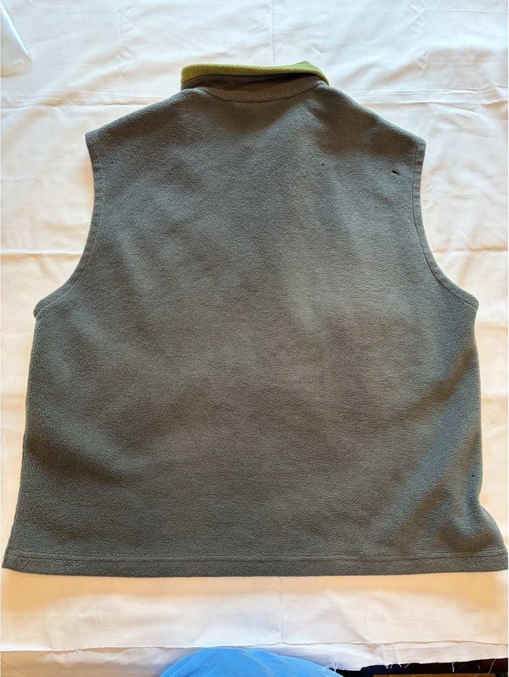 Columbia Men’s Fleece Vest - Picture 7 of 7